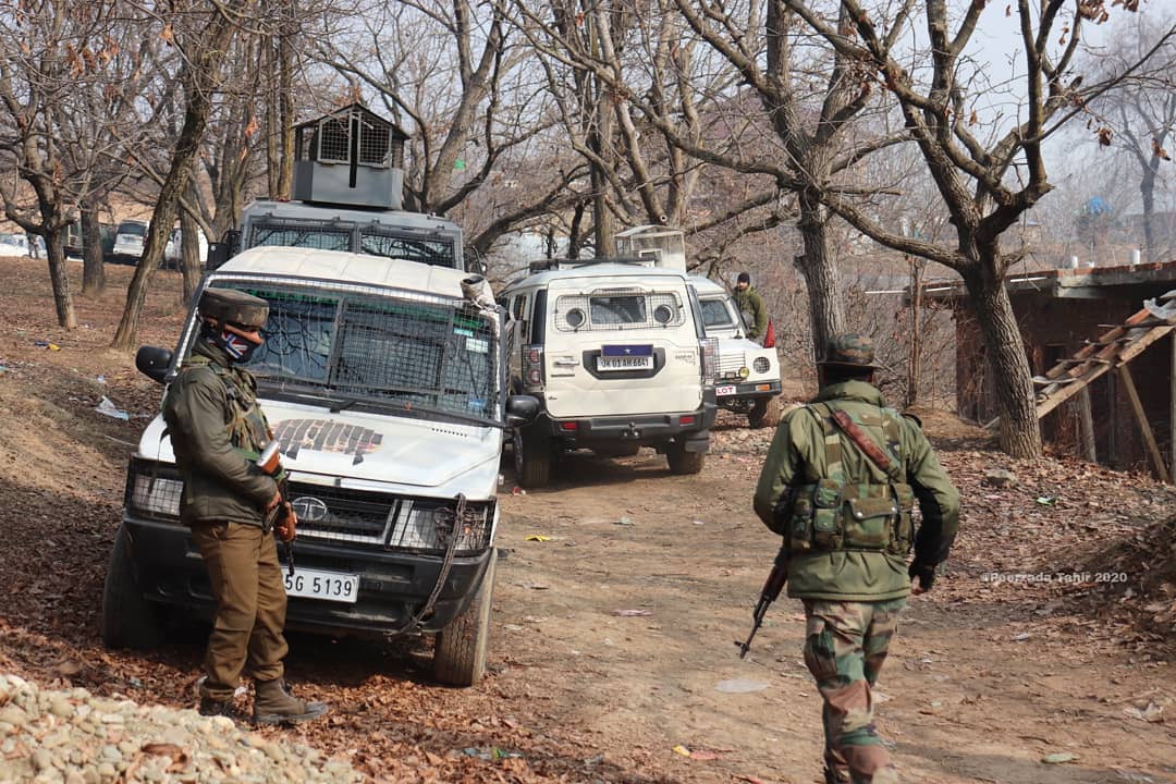Baramulla Gunfight: One unidentified militant slain, Opt on