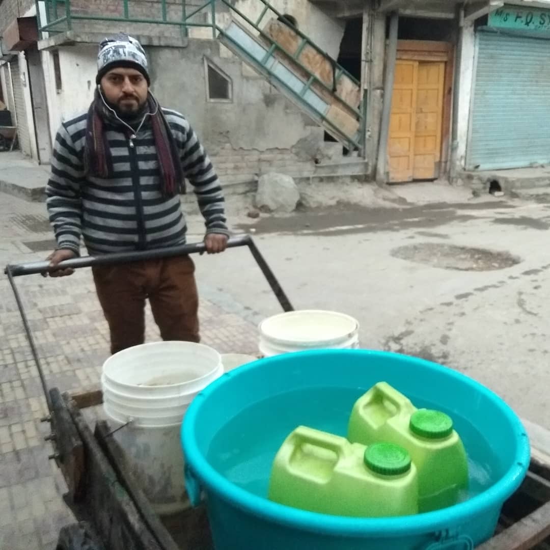 Drinking water shortage hits Batwara Srinagar area Drinking water shortage hits Batwara Srinagar area