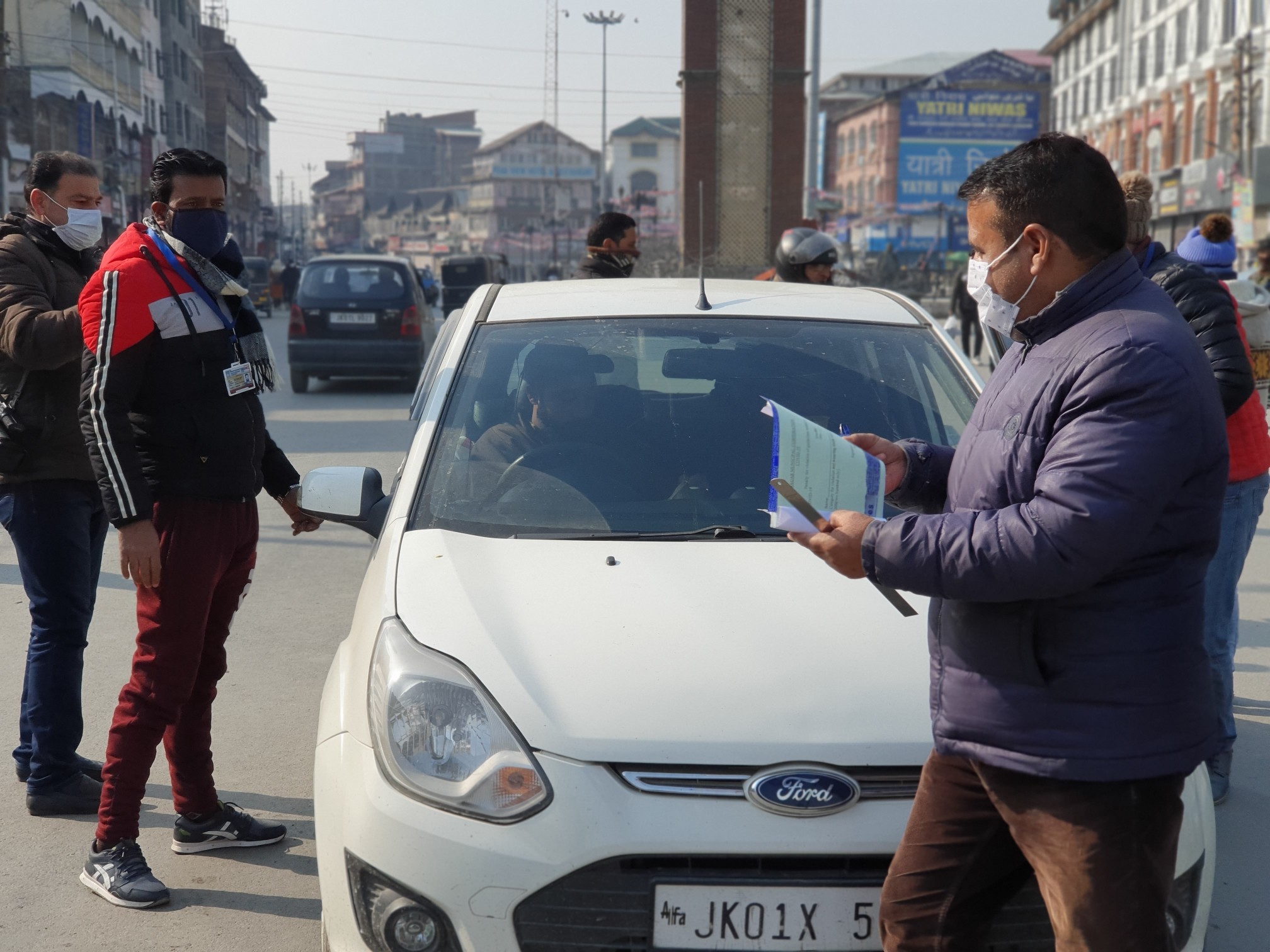 Masks-up Srinagar Campaign: SMC realizes over Rs 37 k as fine in two days Asian News Hub