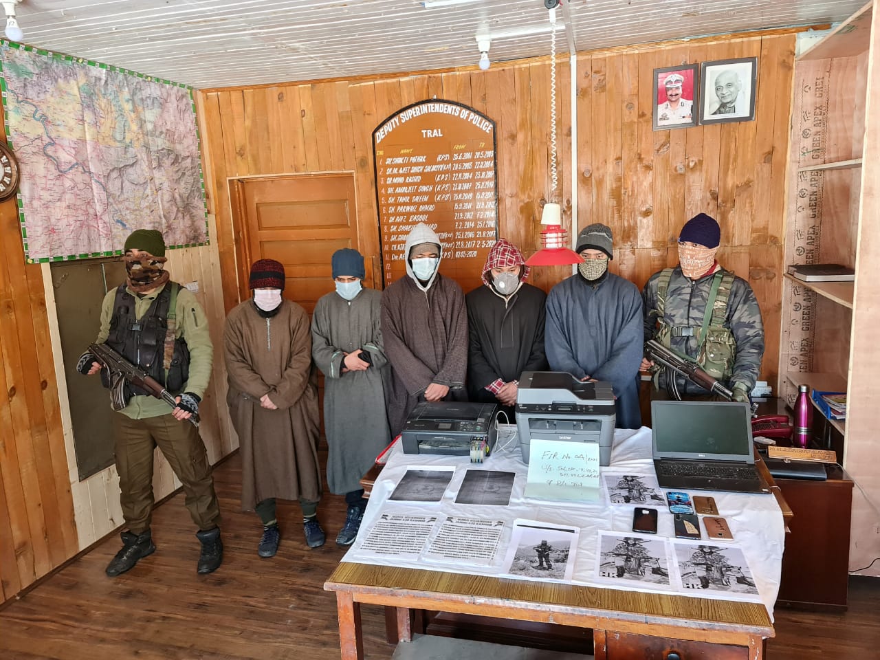 05 persons arrested for pasting threat posters in Awantipora: Police 05 persons arrested for pasting threat posters in Awantipora: Police