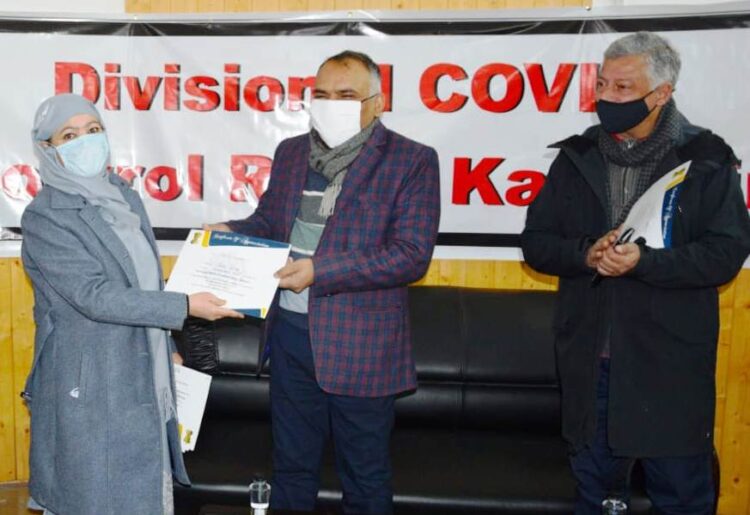 Div Com Kashmir facilitates Covid warriors at DCCR Srinagar