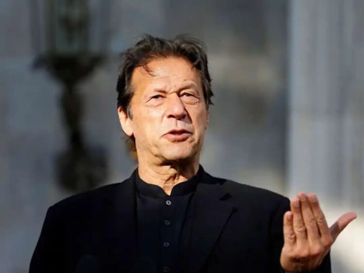 Pakistan ready to resolve all outstanding issues through dialogue: Imran Khan