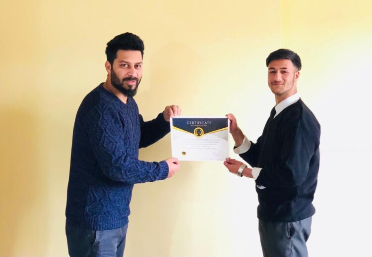 Renowned Journalist Peer Viqar concludes media studies workshop at Srinagar Renowned Journalist Peer Viqar concludes media studies workshop at Srinagar