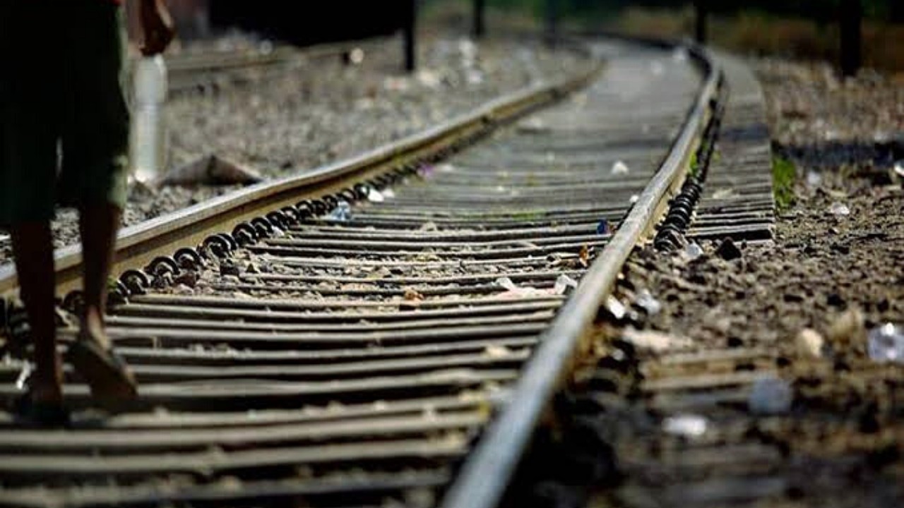 Over 8,700 people died on railway tracks during lockdown Over 8,700 people died on railway tracks during lockdown