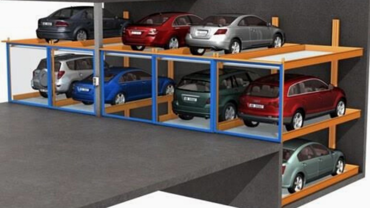 Automatic car parking at Lal Chowk closed for commuters since over one month