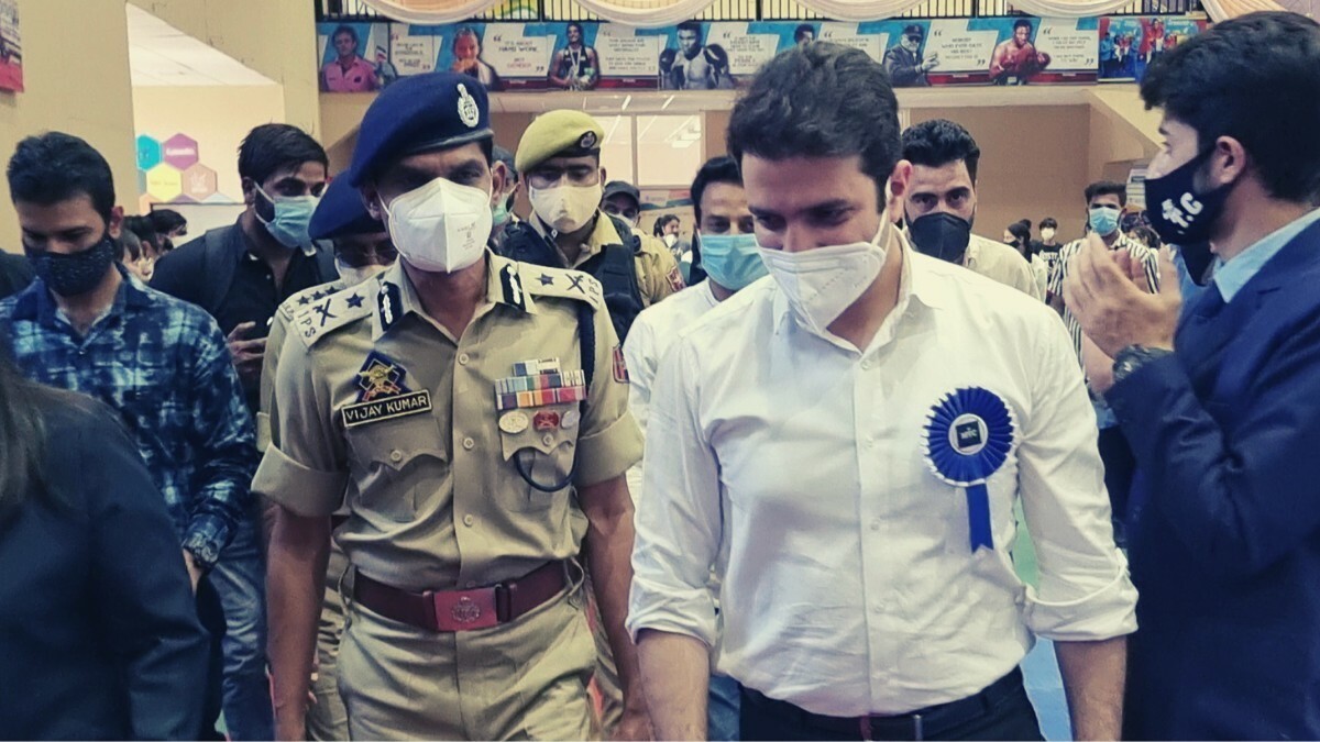 Four militants active in Srinagar: IGP Kashmir