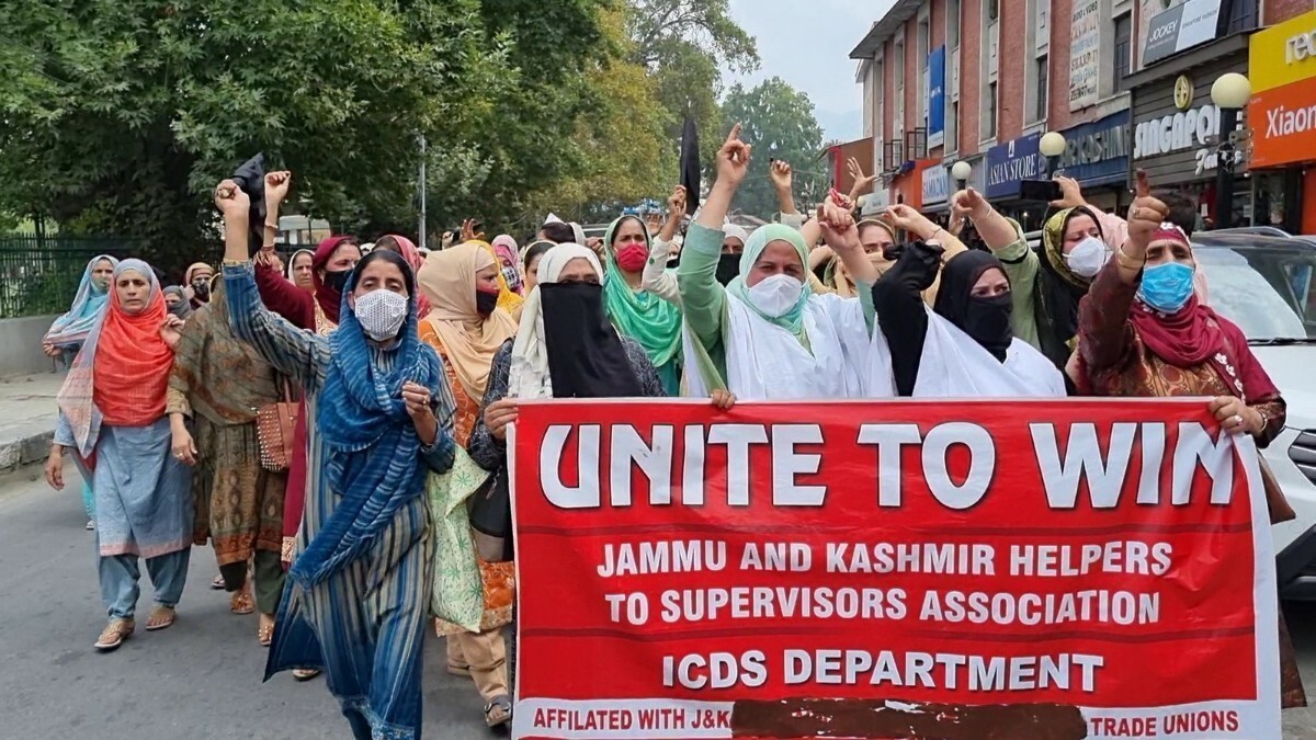 Disengaged ICDS helpers have no appointment orders, were accommodated through backdoor entries: Advisor Farooq Khan