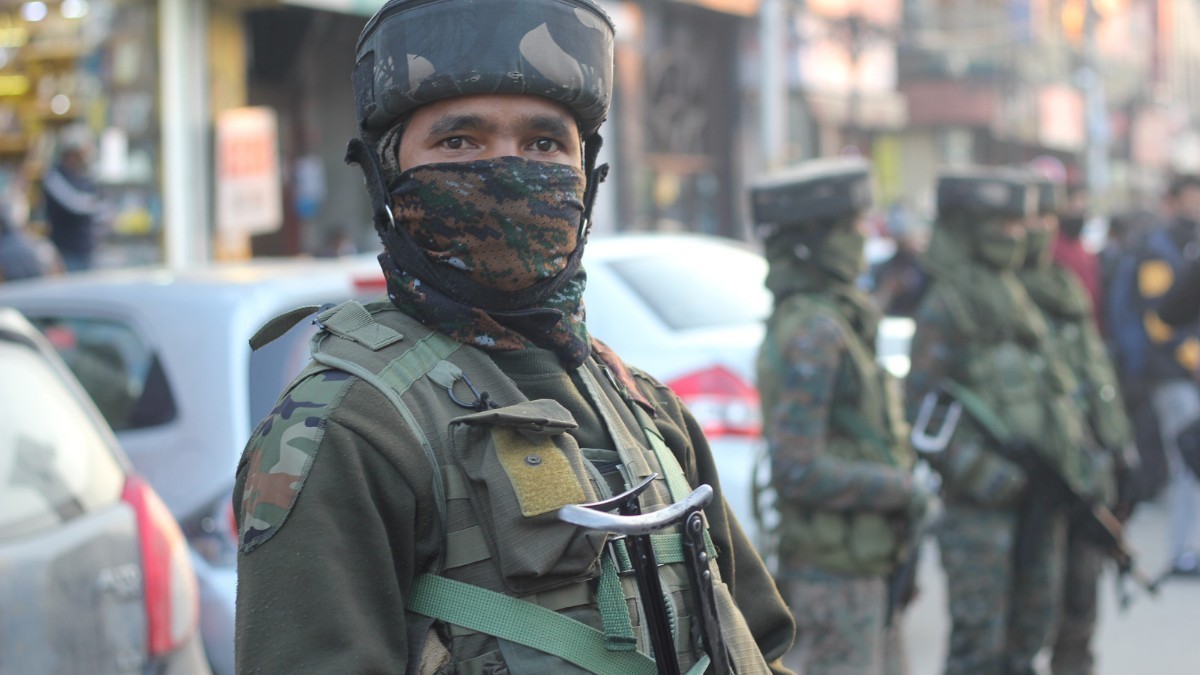 Centre to send more forces to J&K