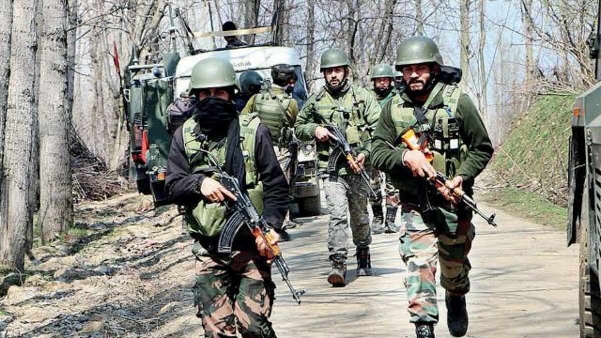 Infiltration bid foiled, searches launched in Uri sector