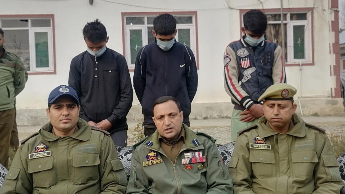 3 youth saved from crossing LoC in Kupwara: Police