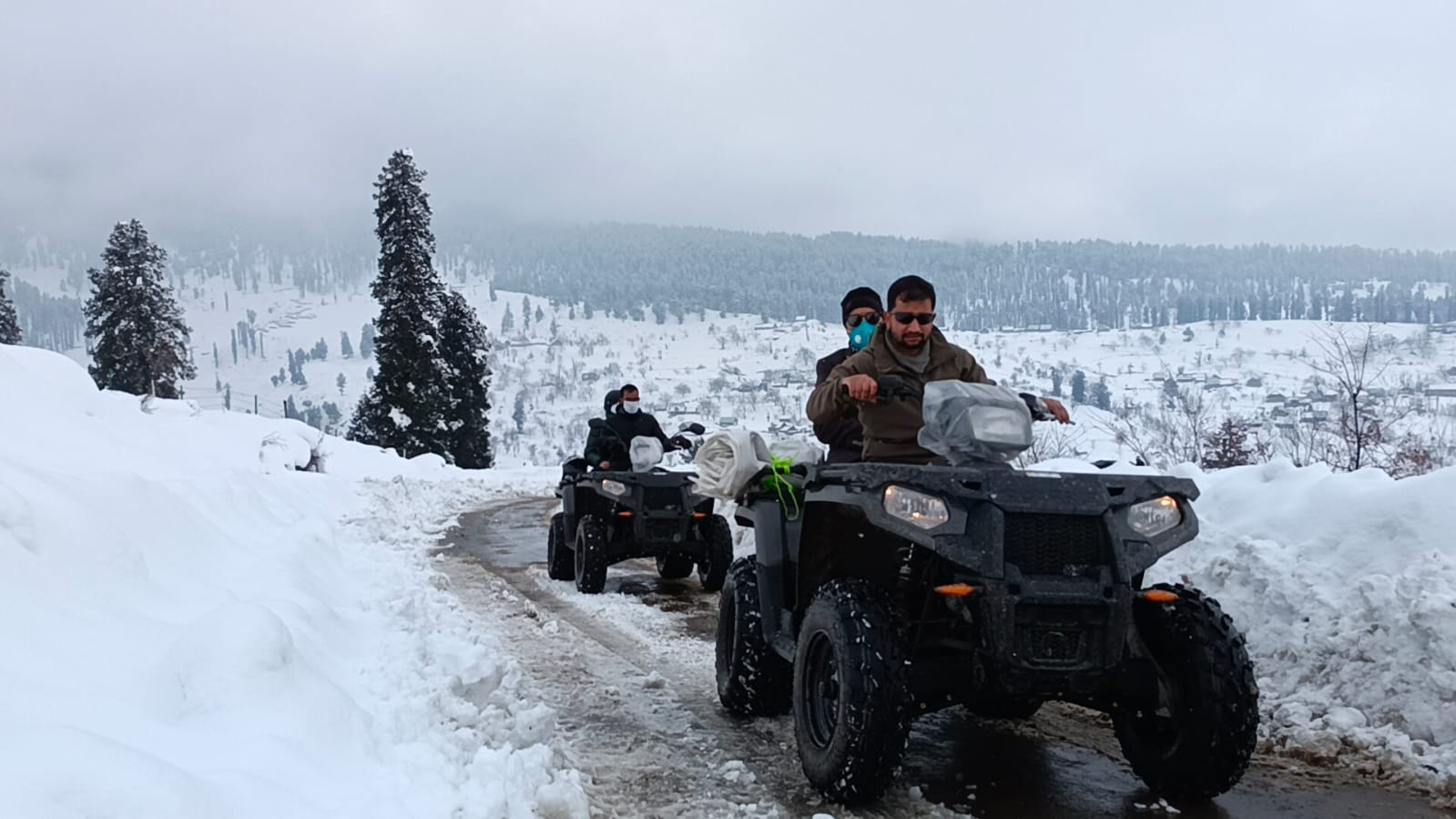 Doodhpathri opens for winter tourists Doodhpathri opens for winter tourists