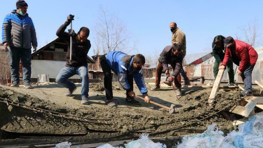 LC&MA carries out demolition drive in Chodribagh, Abi gurpora & Naidyar