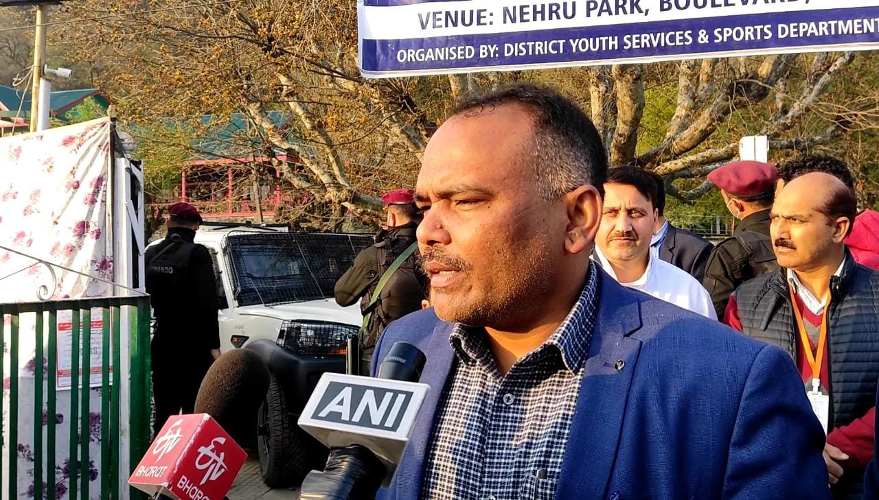 Govt working to eradicate drug menace from society, 6 drugs counselling centres functioning in Kashmir: Div Com