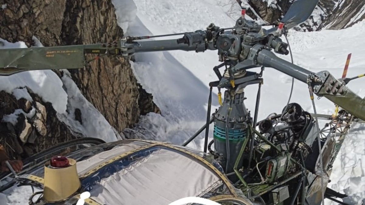 Cheetah copter crashes in Gurez: Co-pilot killed, another injured