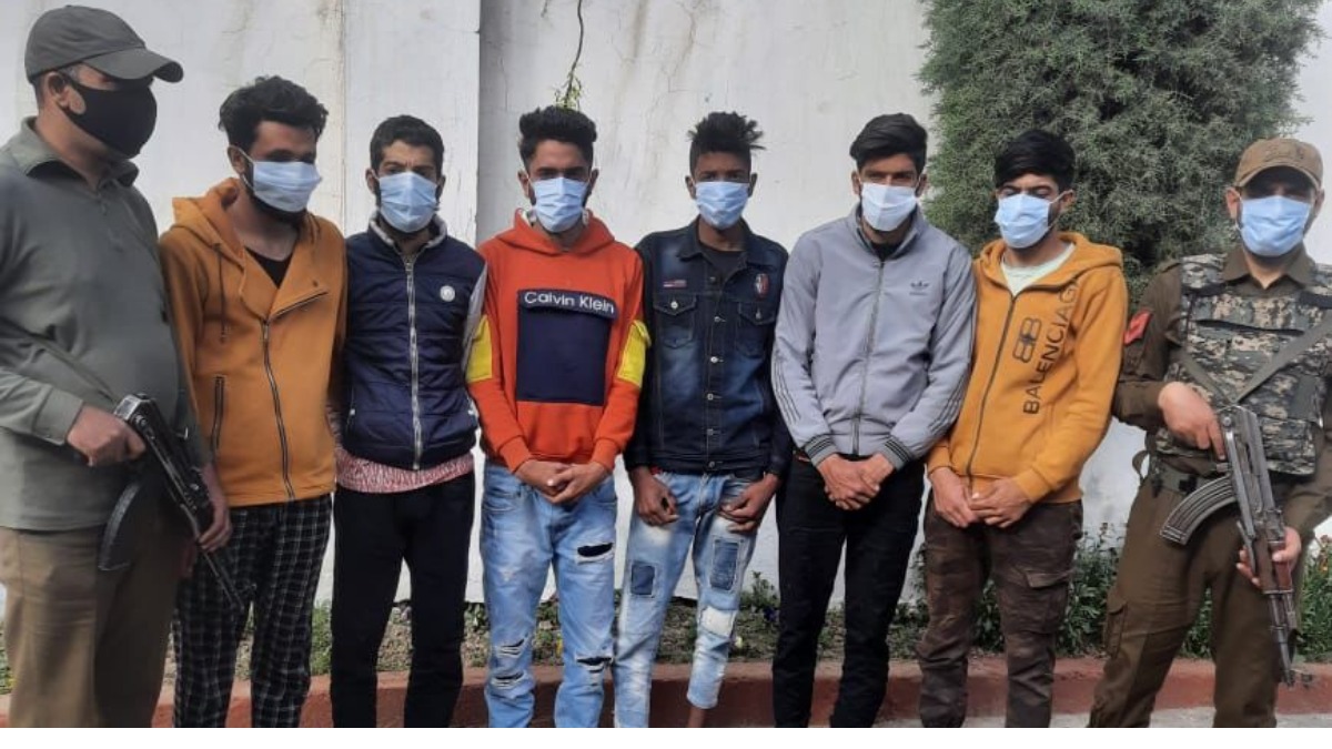 06 persons involved in a stabbing incident at Rainawari held: Police