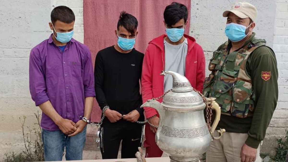 Bla police arrests 03 persons involved in Palhalan Ziyarat Sharief thieft incident