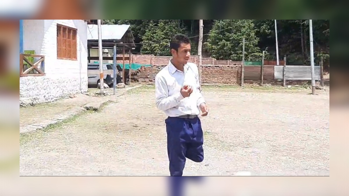 Handwara boy walks to school one leg