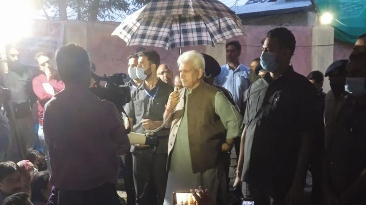 Rahul Bhat's killing: LG Sinha reaches Sheikhpora Budgam Rahul Bhat’s killing: LG Sinha reaches Sheikhpora Budgam