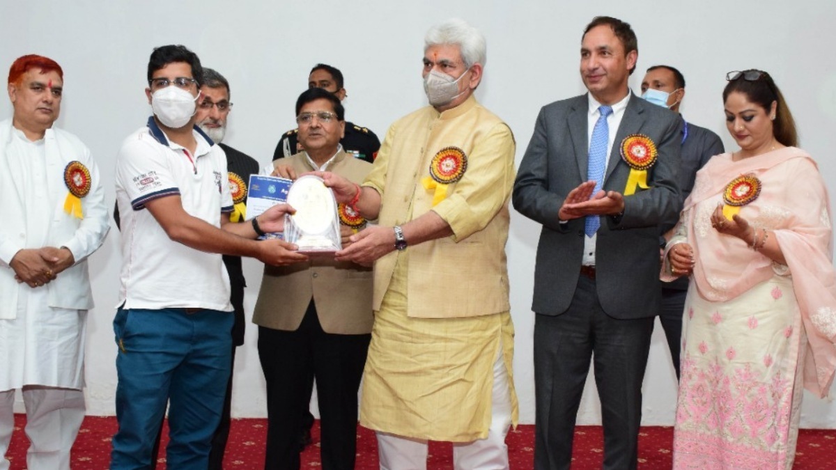 LG inaugurates National Seminar on “Agriculture and More: Beyond 4.0”, hosted by SKUAST-K