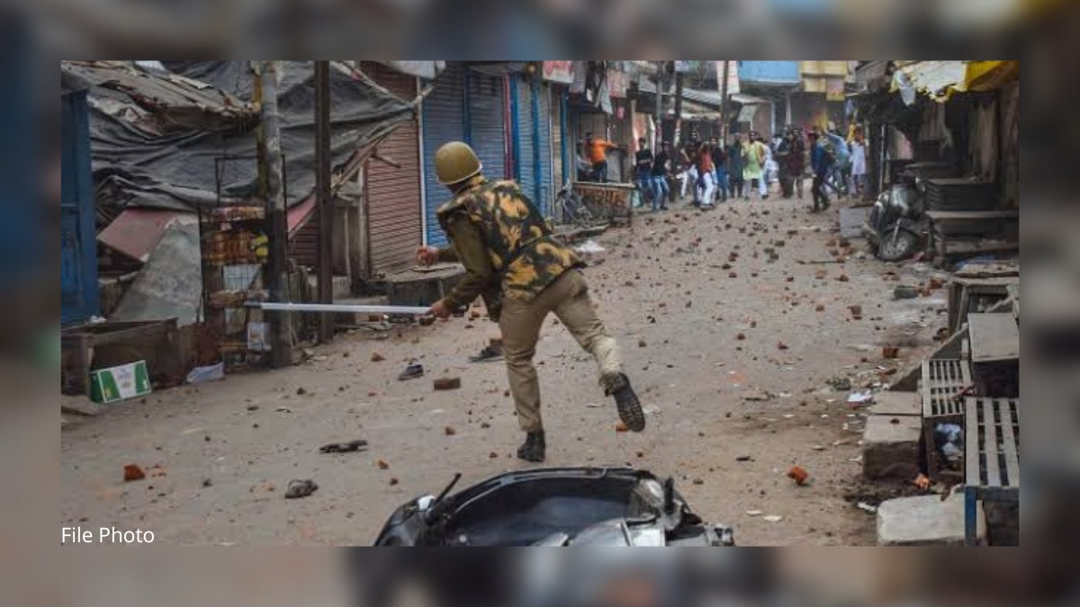 Prophet (PBUH) row: 337 booked in 13 FIRs registered for violence in UP Kanpur violence: Over 800 booked, 24 held