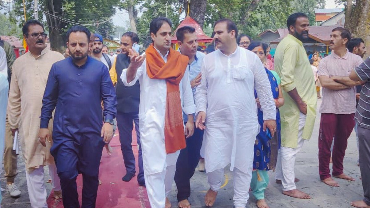 Mela Kheer Bhawani: Sgr Mayor Junaid Azim visits Tulmulla Ganderbal Mela Kheer Bhawani: Sgr Mayor Junaid Azim visits Tulmulla Ganderbal