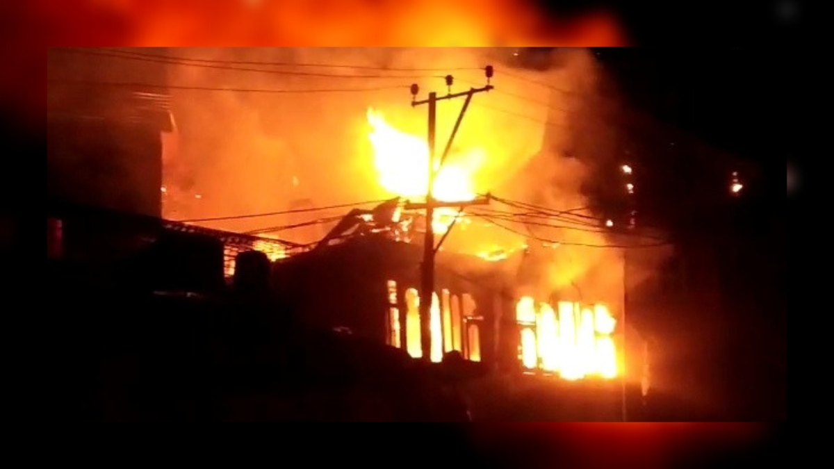 Four houses gutted in Anantnag blaze