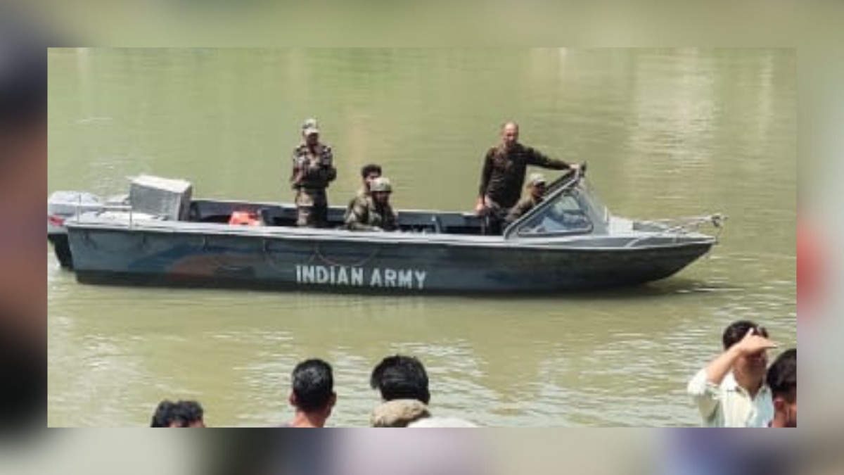 Teenager drowns in river Jehlum, rescue ops launched