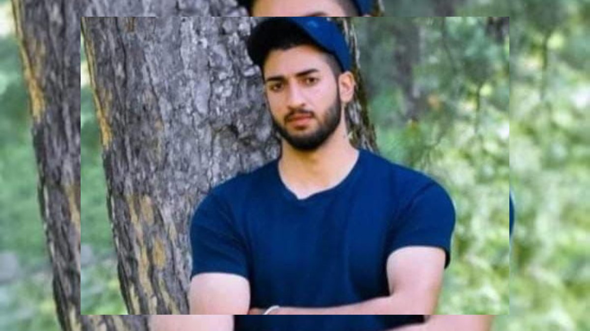 Kulgam youth found dead in Gujarat, family alleges murder