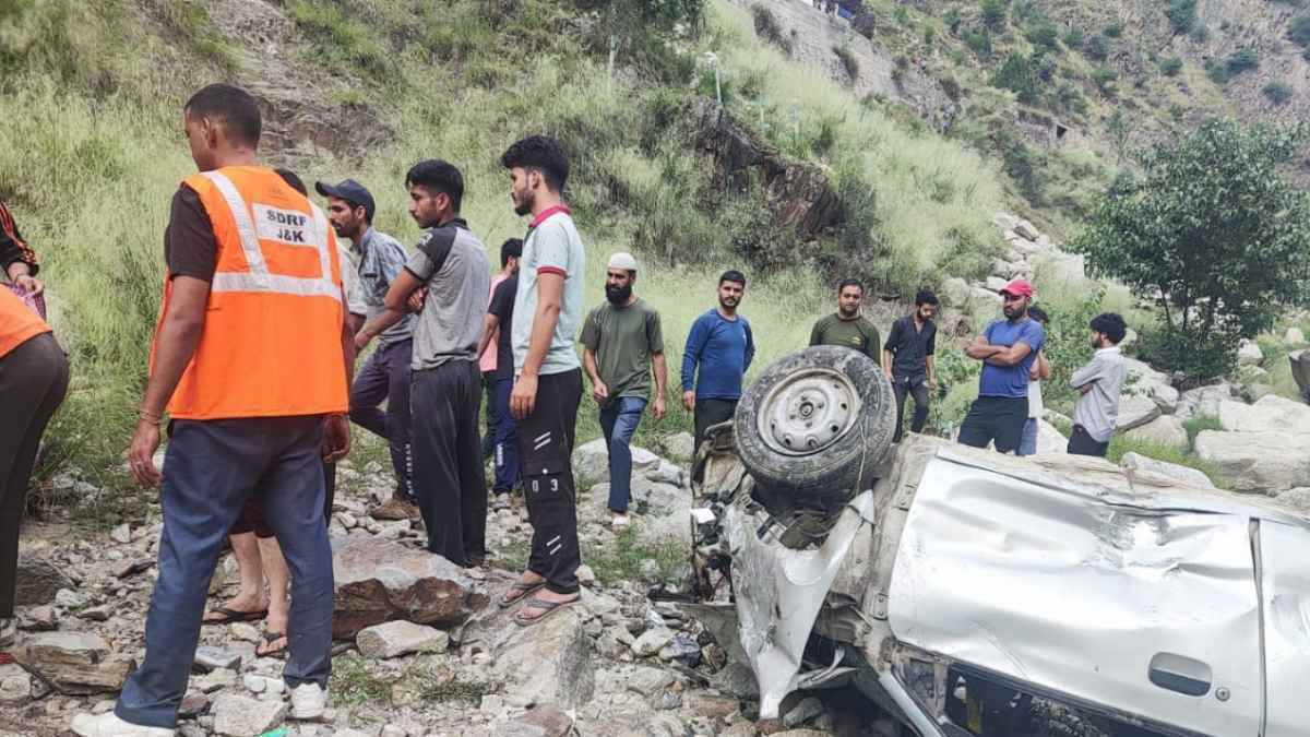 Roads or Death traps: 50 killed, 654 injured in 403 road accidents in Rajouri, Poonch this year so far Mother-Son duo among 05 killed another feared dead in twin road accidents in Bhaderwah
