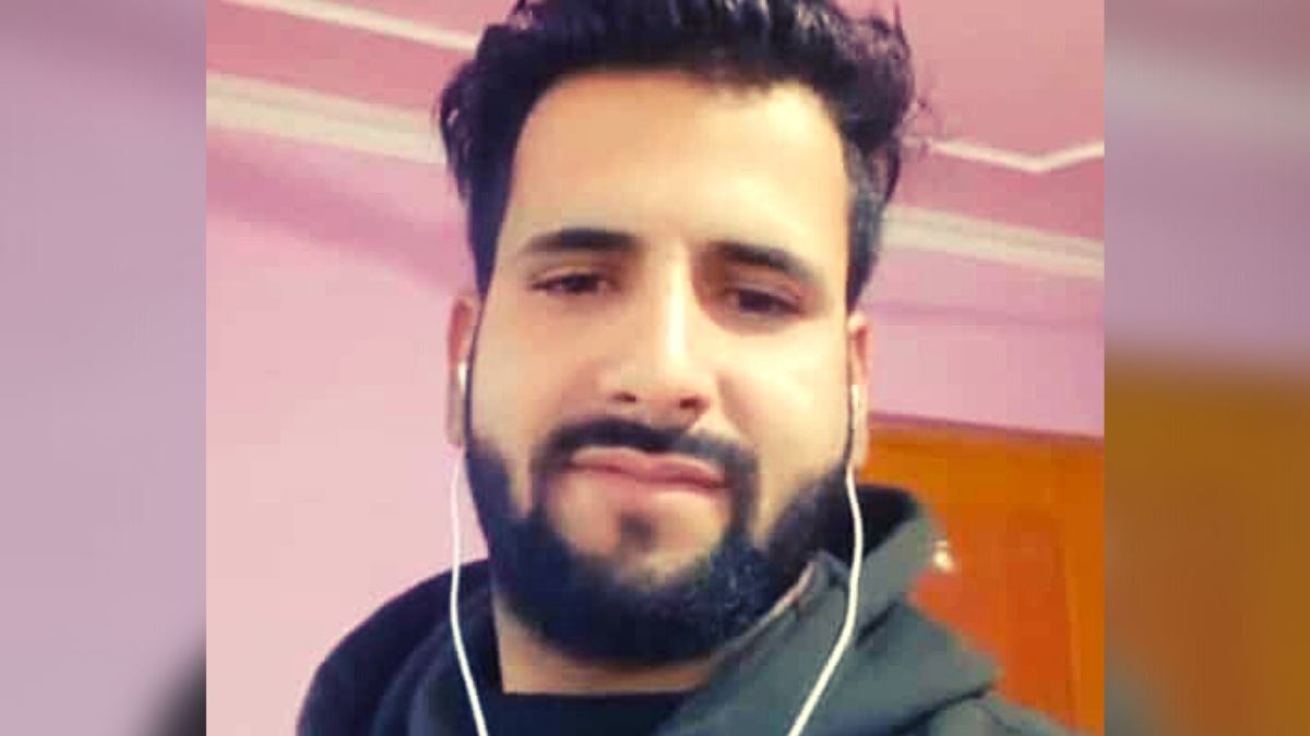 Pulwama youth dies of suspected cardiac arrest while playing cricket in Anantnag
