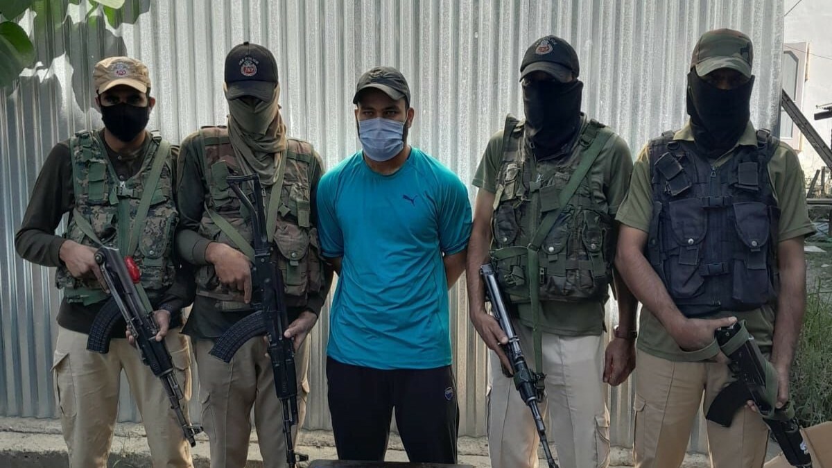 Security forces arrest AGuH militant in Srinagar