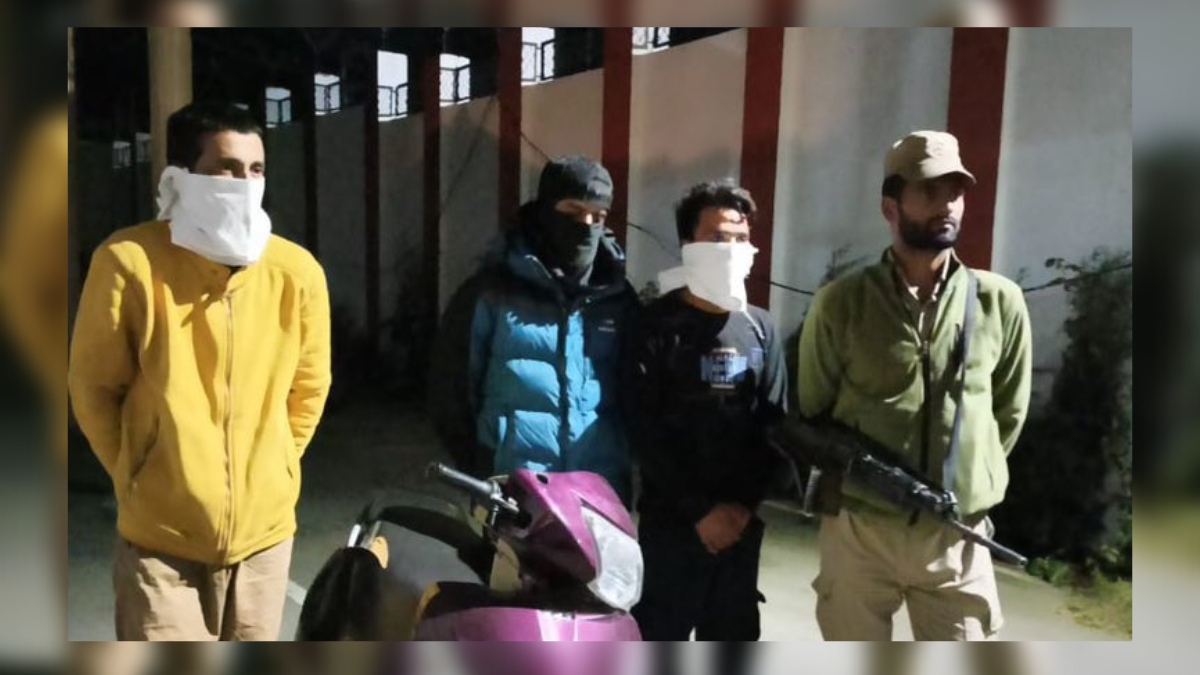 Three thieves arrested in Harwan, stolen Scooty recovered