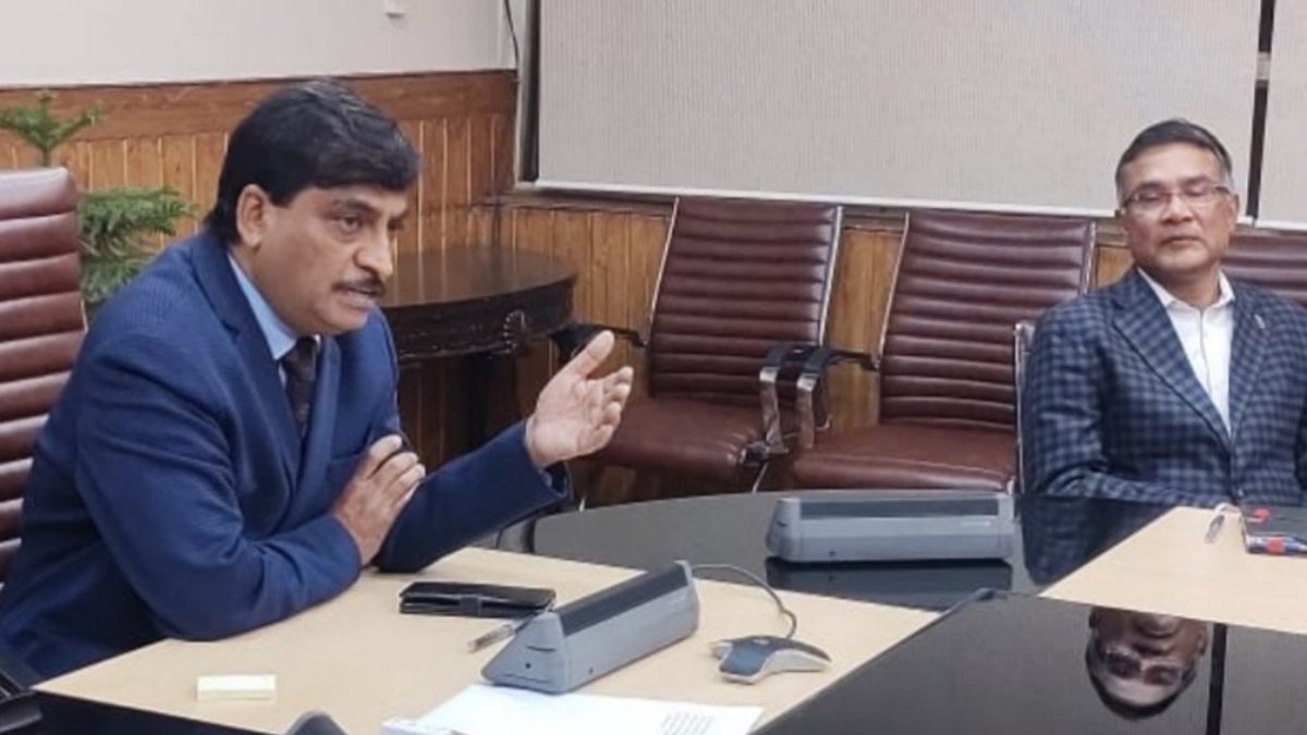 CS takes stock of traffic movement and condition of Sgr-Jmu National Highway