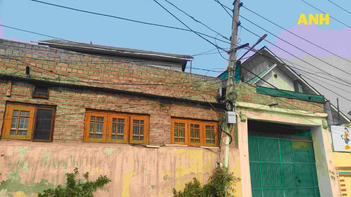 ED attaches Shabir Shah’s house in Srinagar under Money Laundering Act