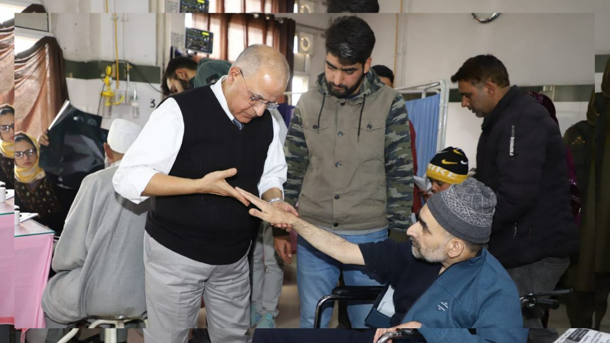 J-K Police organized Free Medical Camp at Srinagar, Dr. Razdan examined more than 300 patients