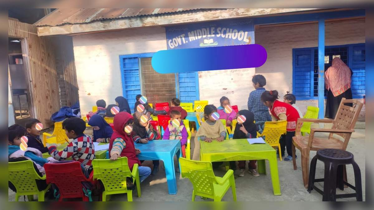 <em>Students forced to study under open sky in cold at Sopore Govt School</em> Students forced to study under open sky in cold at Sopore Govt School