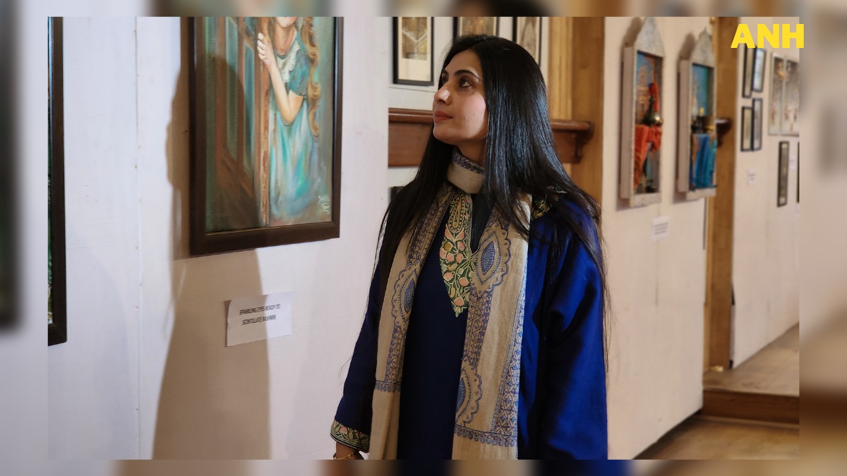 To attract youngsters toward folk art, 3-day painting exhibition begins in Srinagar