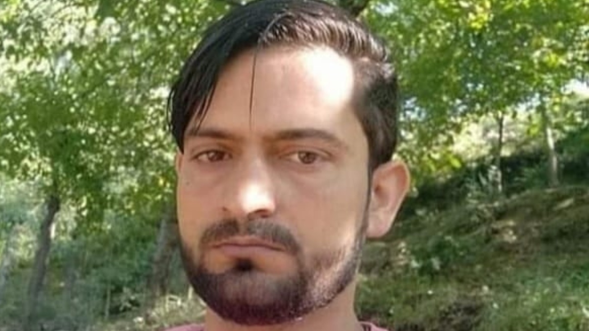 Youth dies after falling off top floor of his house in Mujgund