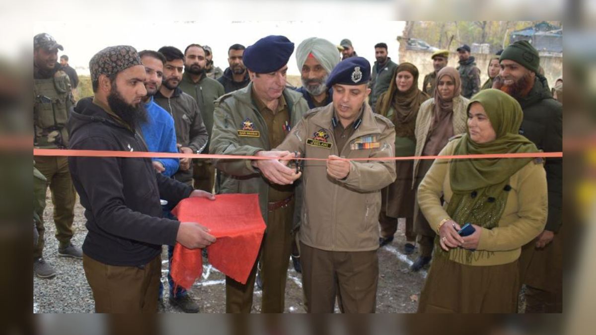 SSP Pulwama inaugurates Women PS at DPL Pulwama