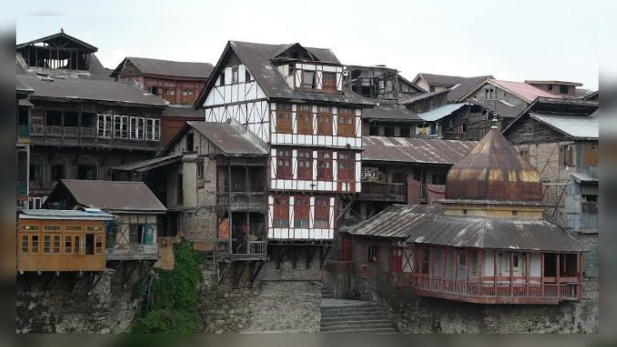 Top heritage sites in Sgr decline from 349 in 2003 to 307 in 2022 Top heritage sites in Sgr decline from 349 in 2003 to 307 in 2022