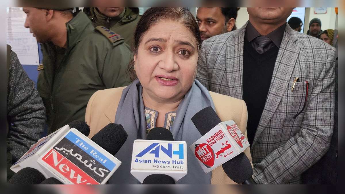 KU to announce short term winter vacations as per need: VC, KU Prof Nilofar KU to announce short term winter vacations as per need: VC, KU Prof Nilofar