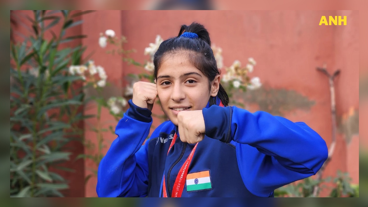Ayeera Chishti from Bemina creates history by winning medal at World Junior Wushu Championship