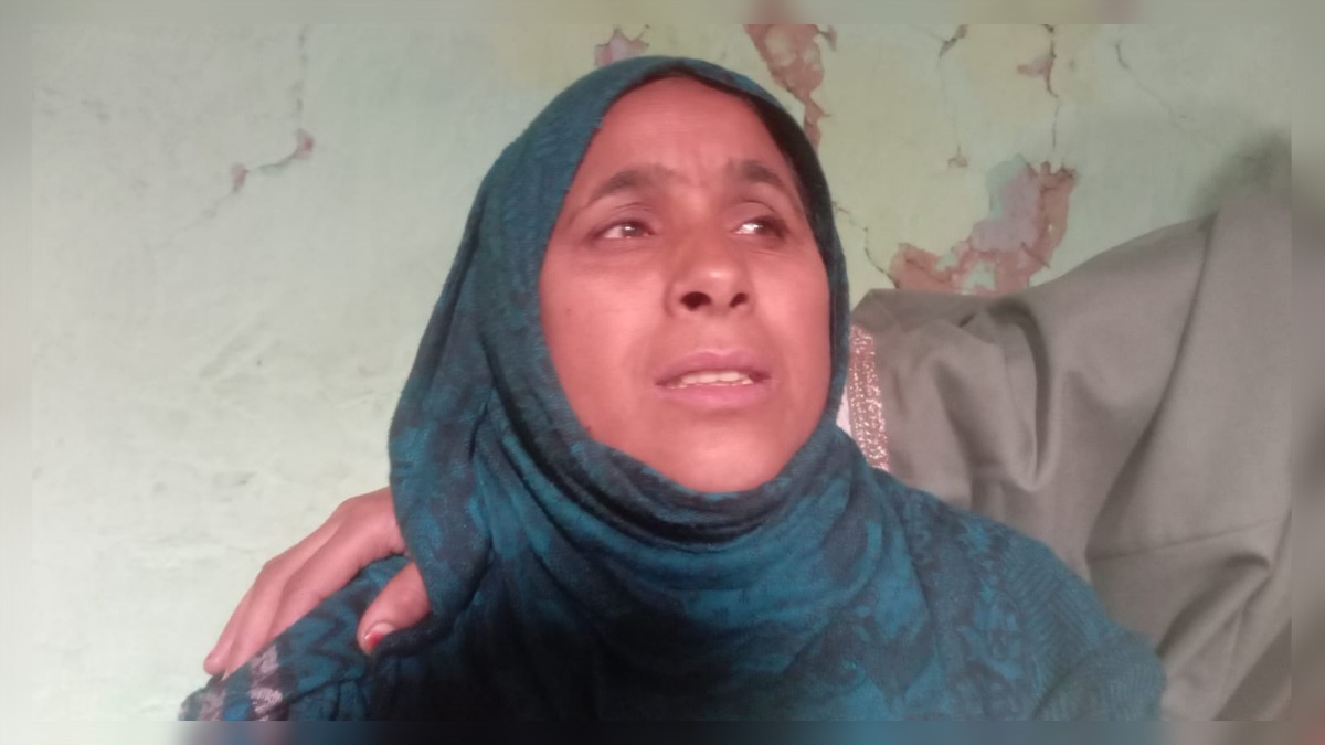 Sopore tragedy: Destitute mother appeals for help, daughters' body still not found after 4 days of search Sopore tragedy: Destitute mother appeals for help, daughters’ body still not found after 4 days of search