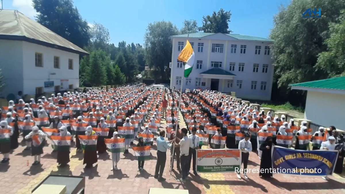 All Govt institutes and offices to hoist National Flag on Republic Day,  2023: Div Com Kashmir