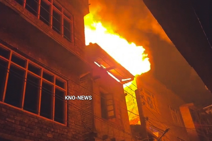 07 residential houses damaged, firefighter injured in twin fire incidents in Srinagar