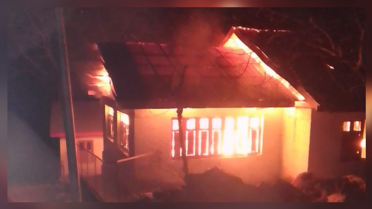 School building damaged in Bandipora blaze