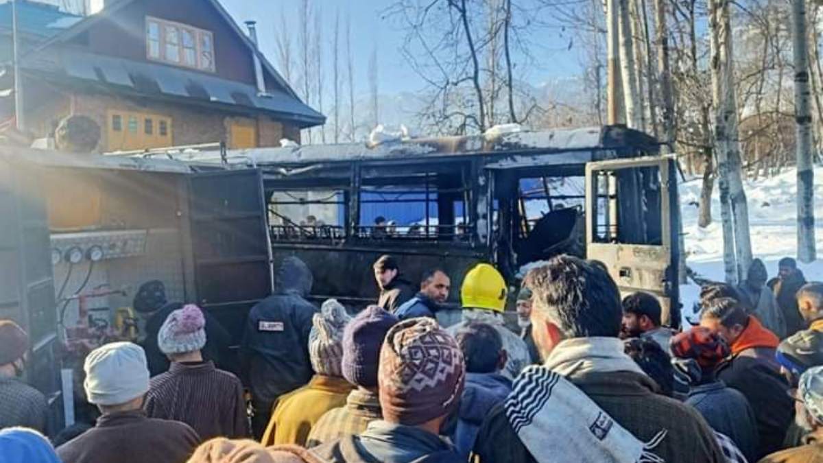 RTC bus gutted in fire mishap in Budgam’s Khag RTC bus gutted in fire mishap in Budgam’s Khag