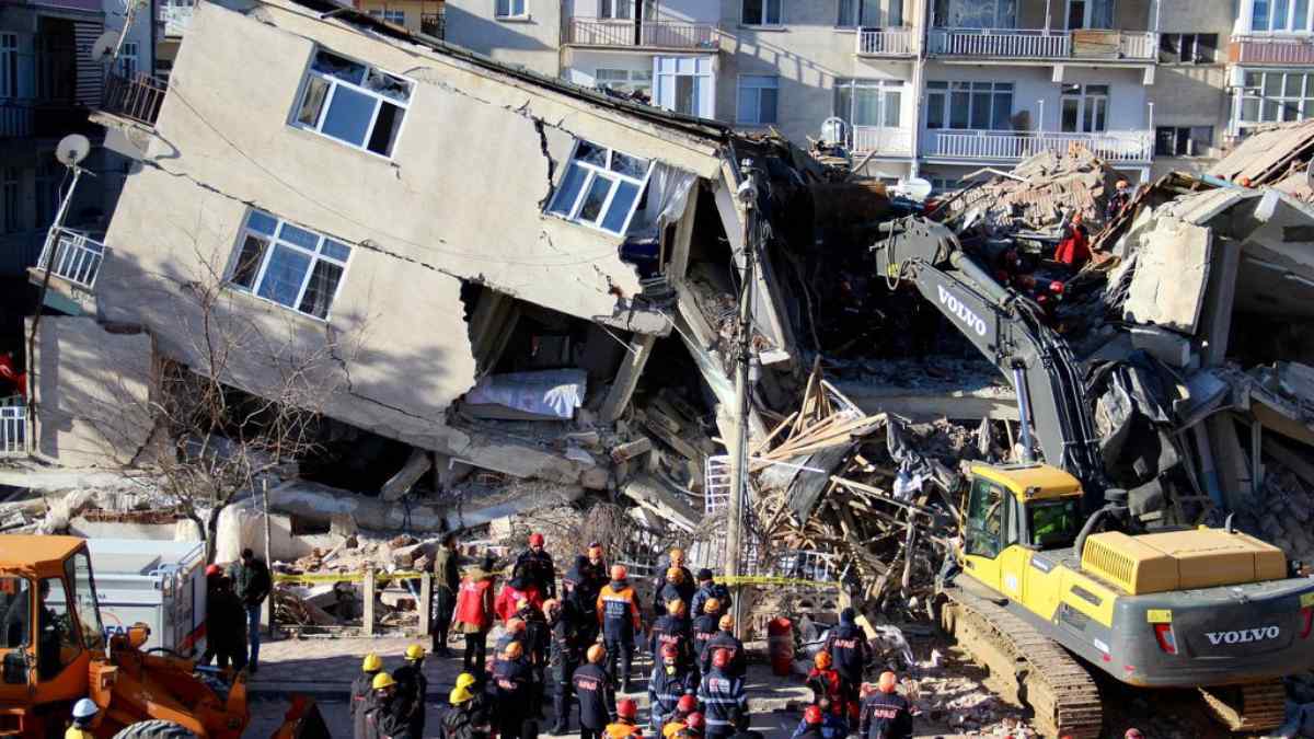 Official death toll in Turkish-Syrian earthquake exceeds 53,000 Powerful earthquake kills at least 360 people in Turkey, Syria