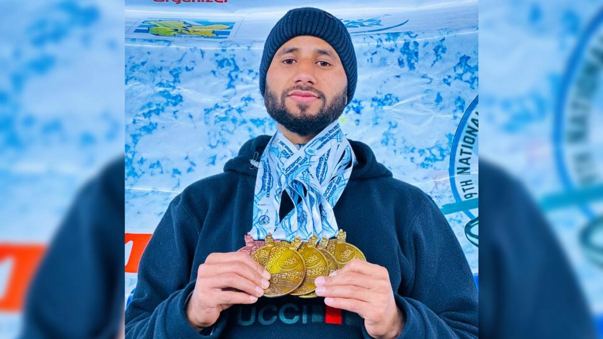 Aadil Manzoor from Kupwara won 4 Gold, 1 Bronze medal in 9th National Icestock Championship 2023 at Gulmarg