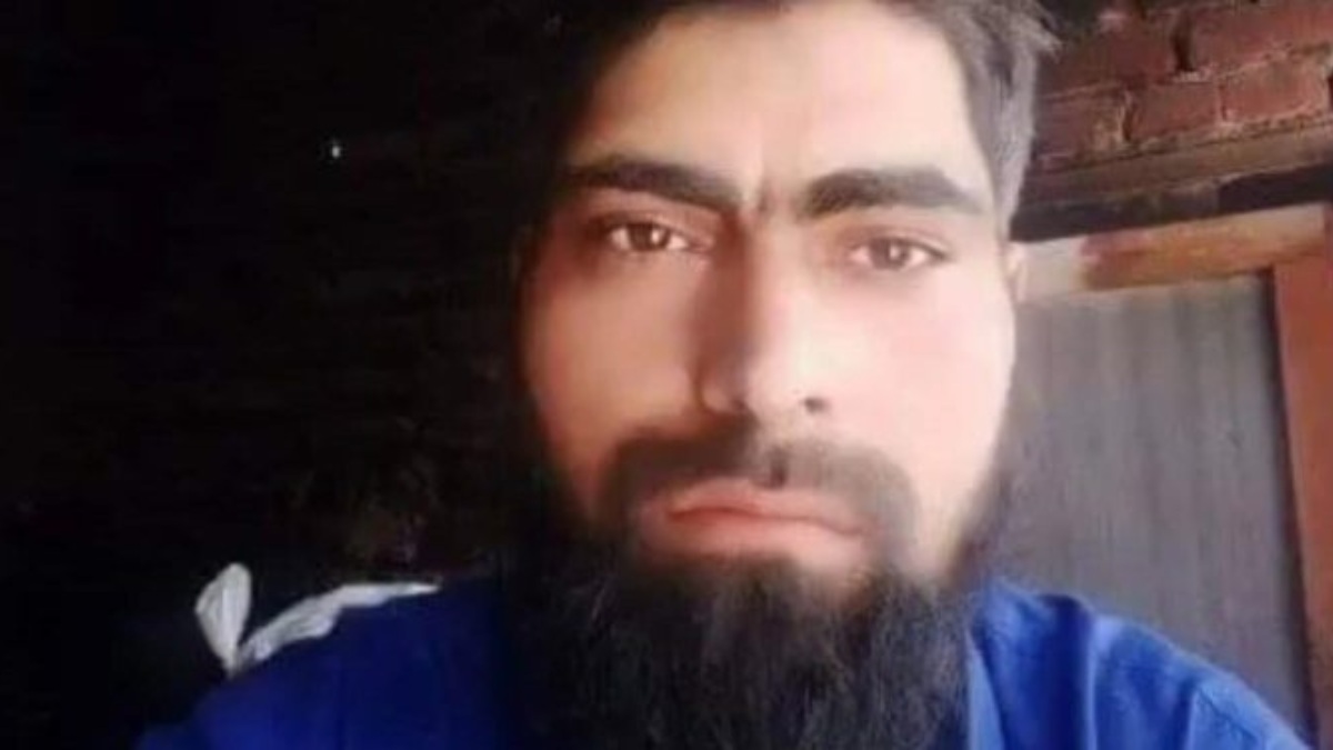 Driver dies after vehicle catches fire in Anantnag